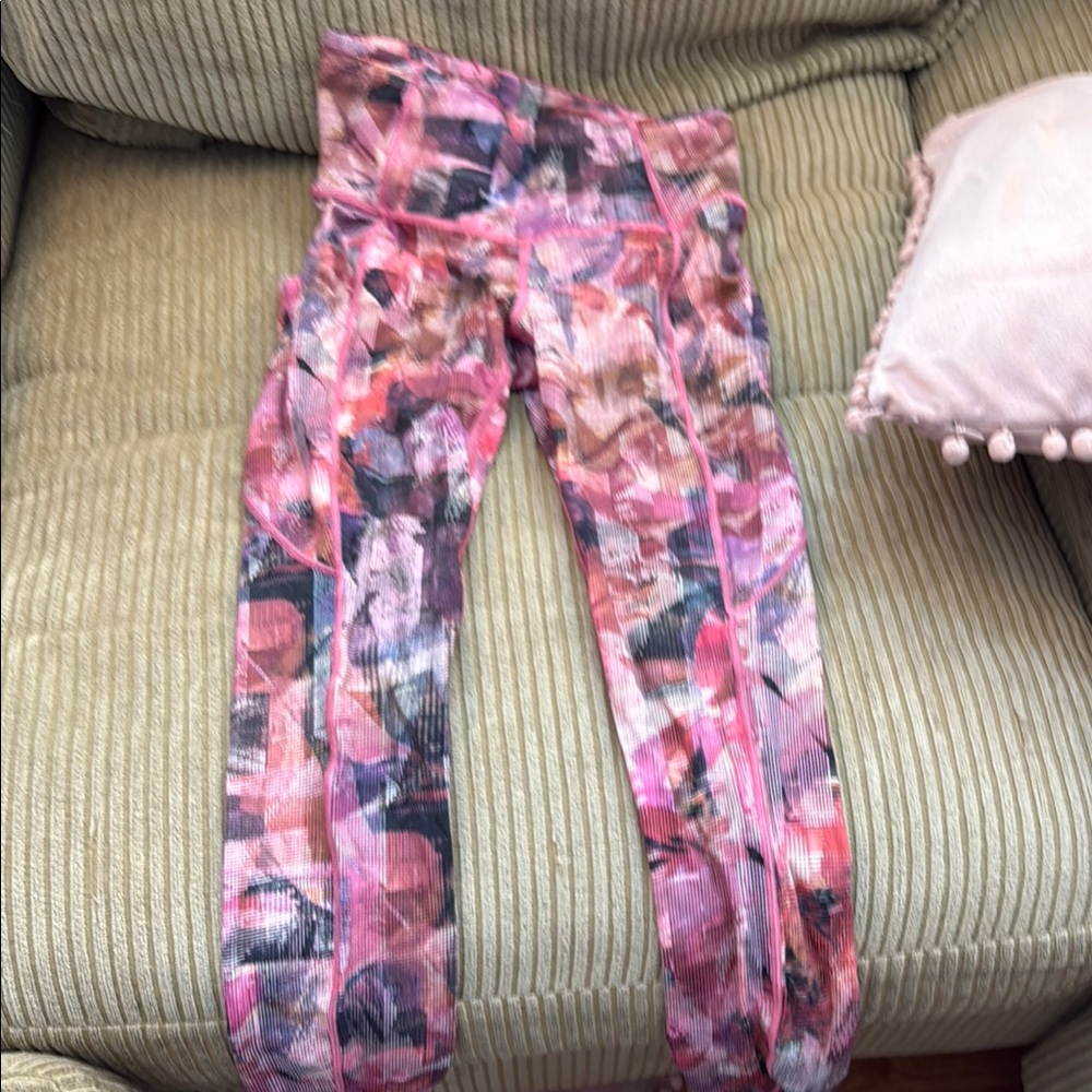 Lululemon Athletica Pink and Purple Leggings Artistic Floral Pattern